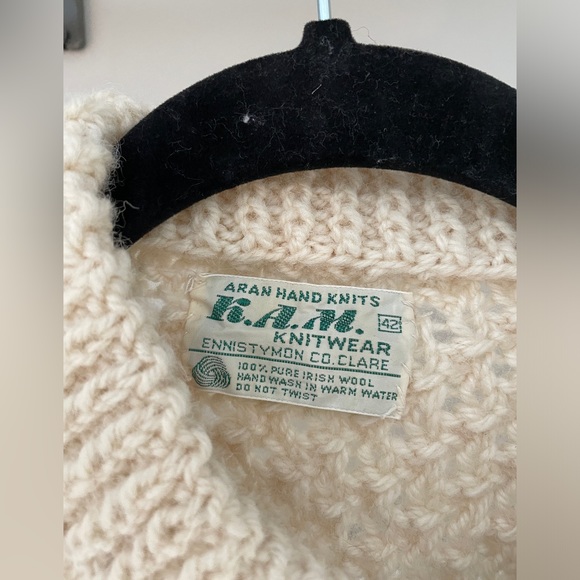 Aran 100% Pure Irish Wool Hand Knit Fisherman Cable Cardigan - Picture 2 of 6